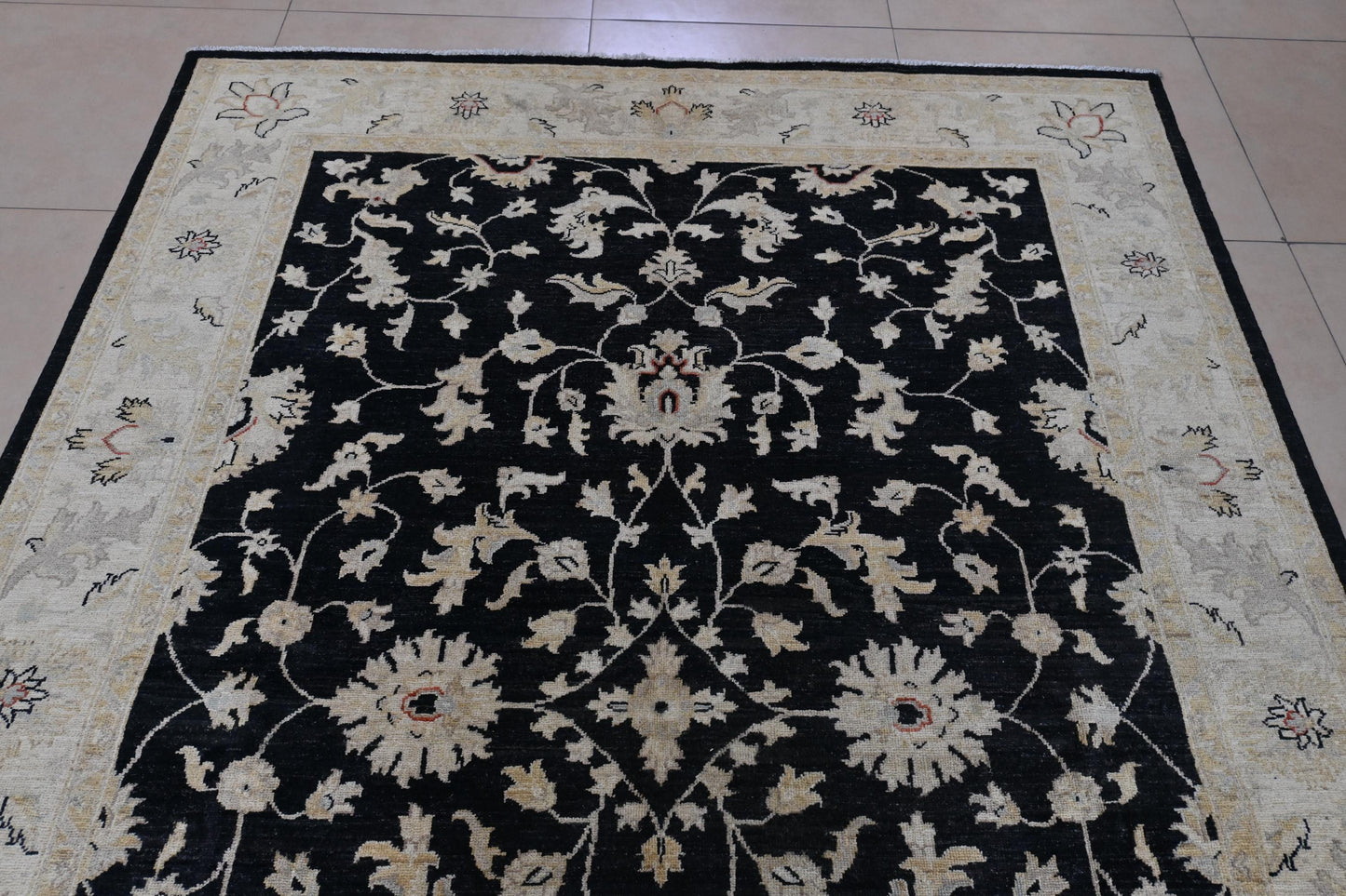 6x9 Handmade Black and Beige Ziegler Chobi Wool Rug Up-Close