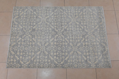 5x7 Vintage Gray Distressed Area Rug – Hand-Knotted Wool Rug, Geometric Modern Tribal Design, Neutral Persian Style Carpet for Living Room
